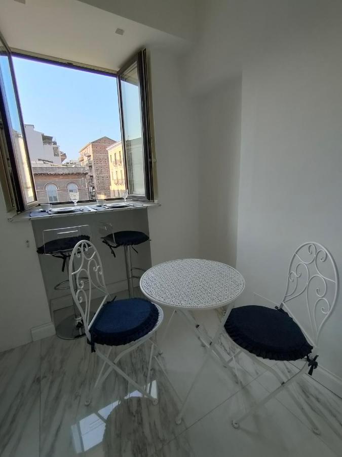 Ferienwohnung Finestre In Piazza CTA Exterior foto
