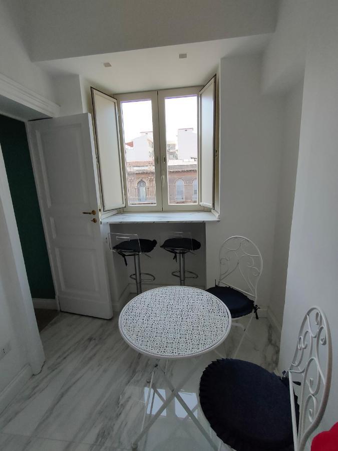 Ferienwohnung Finestre In Piazza CTA Exterior foto