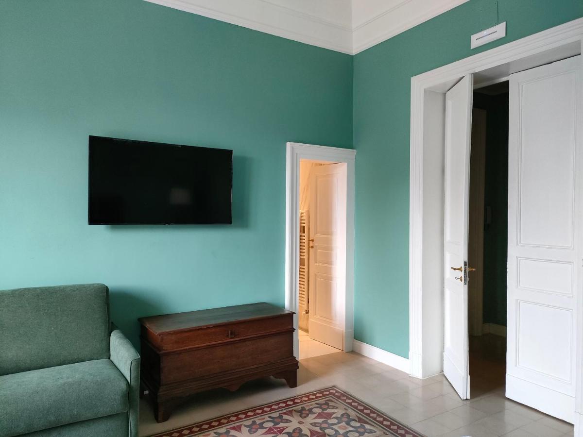 Ferienwohnung Finestre In Piazza CTA Exterior foto